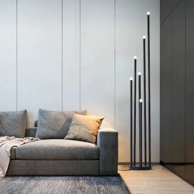 Moderne einfache Persönlichkeit schwarze Multi-Kopf-LED-Stehlampe Zweig Standlampe Wohnzimmer Leselampe Zimmer Nachttisch Stehlampe