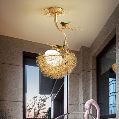 Artistry Milchweißer Glaskugel-Kronleuchter-Anhänger, 1/2/3-flammig, goldene Hängelampe mit Vögeln und handgenähtem Aluminiumnest
