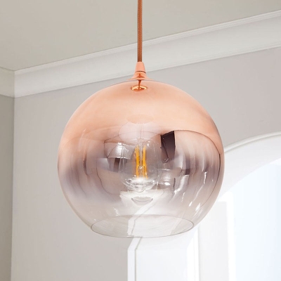 Lampada a sospensione a sospensione postmoderna in oro rosa a 1 luce con globo in vetro sfumato sopra il tavolo