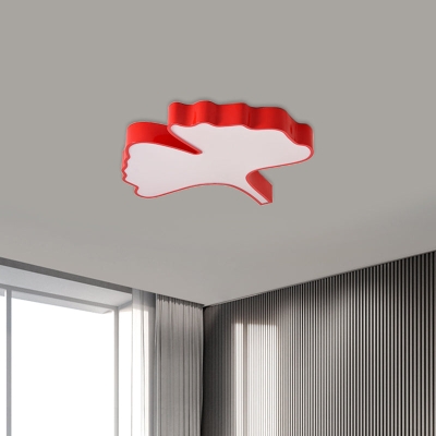 Fröhliche Ginkgoblatt-Einbauleuchte in Rot für Kinderzimmer mit LED-Acryl-Deckenleuchte
