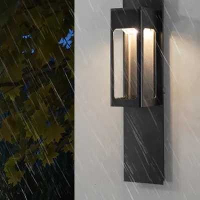 IP67 Wasserdichte Outdoor-LED-Wandbeleuchtung Bewegungssensor Aluminium Schwarz Bronze Garten Veranda Wandleuchte 96V220V Wandleuchte Leuchte