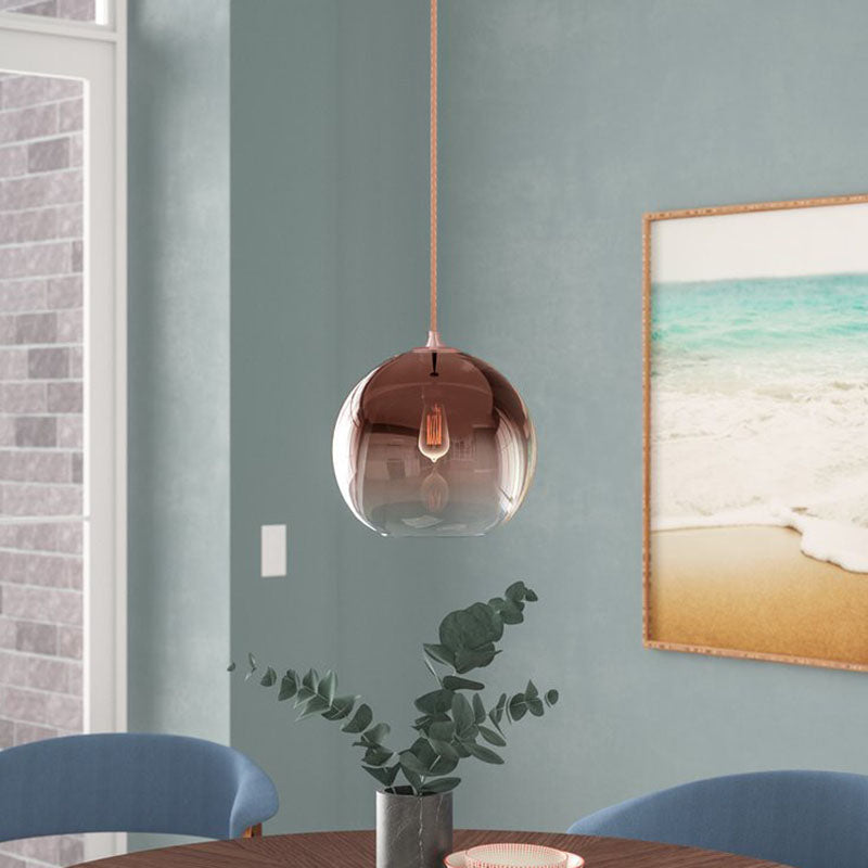 Lámpara colgante de globo de cristal degradado, colgante de techo posmoderno de 1 luz en oro rosa sobre mesa