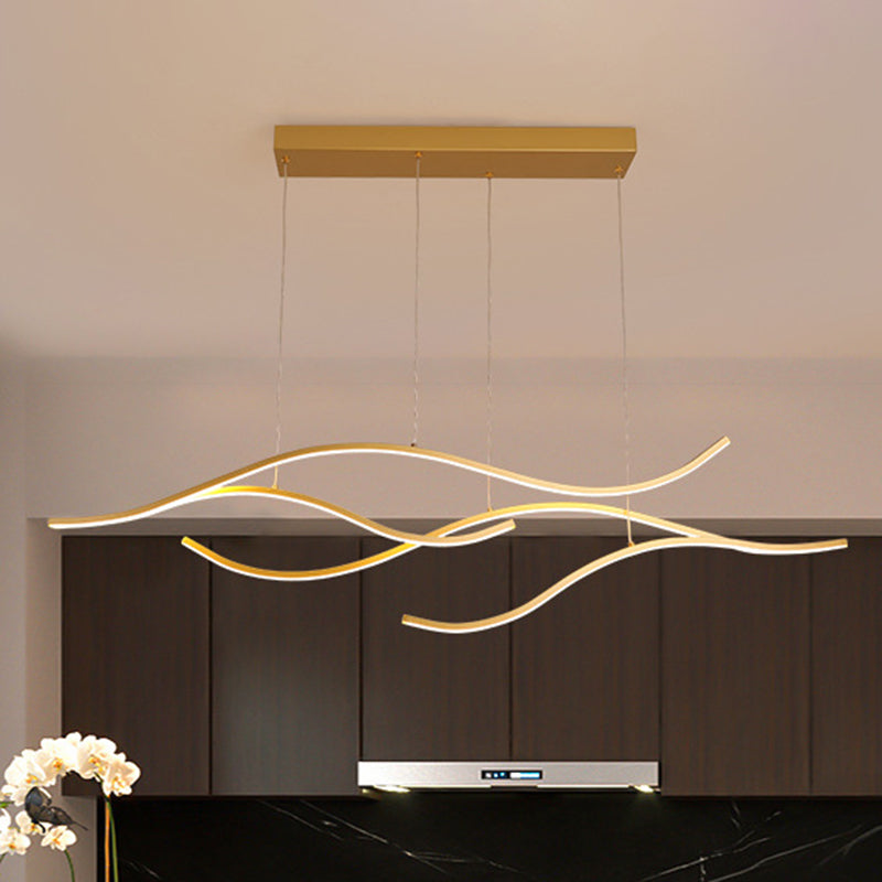 Lampada a sospensione a LED in metallo per cucina aperta: apparecchio di illuminazione a isola elegante e semplice