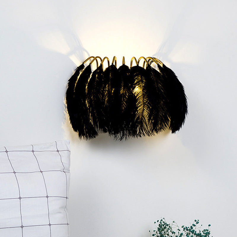Applique da parete in piuma nordica per illuminazione ambientale della camera da letto