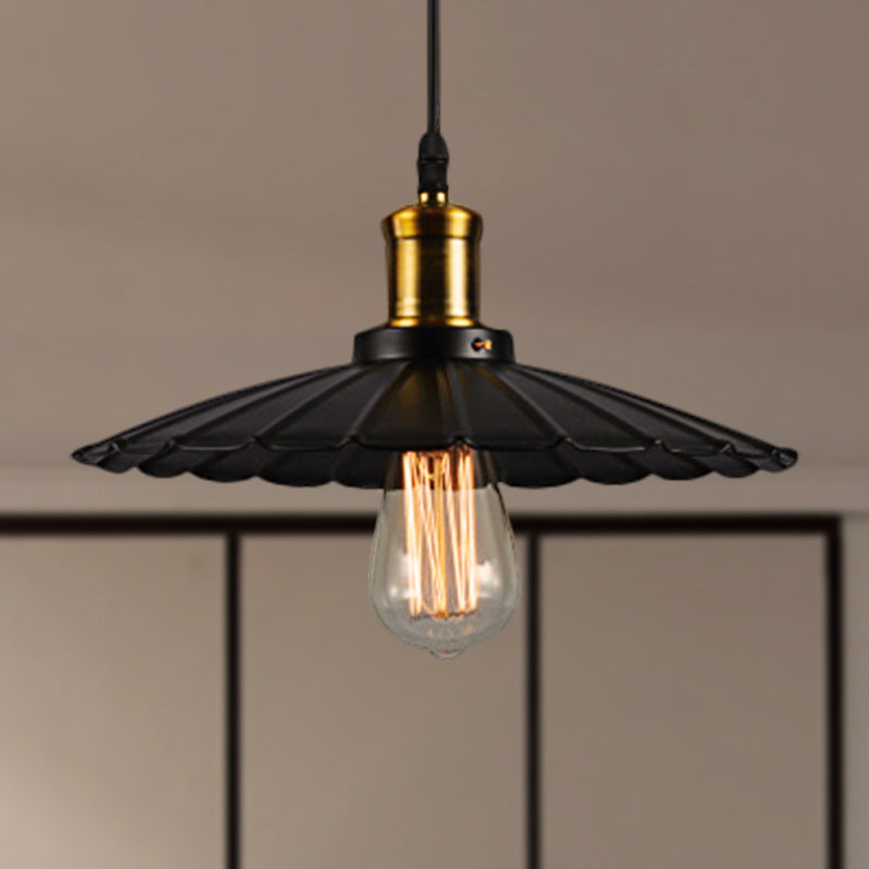Lampe suspendue industrielle festonnée de 14 