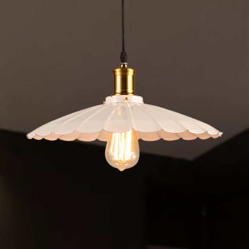 Lampe suspendue industrielle festonnée de 14 