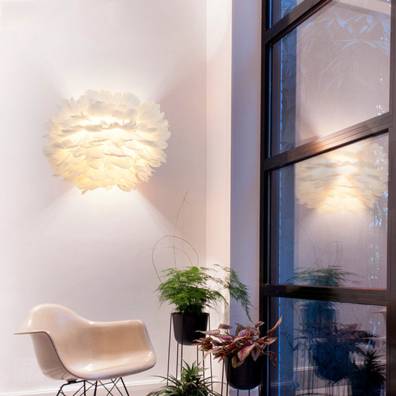 Moderne witte verenbolwandlamp voor slaapkamer of trap voor volwassenen - Romantische schanslamp