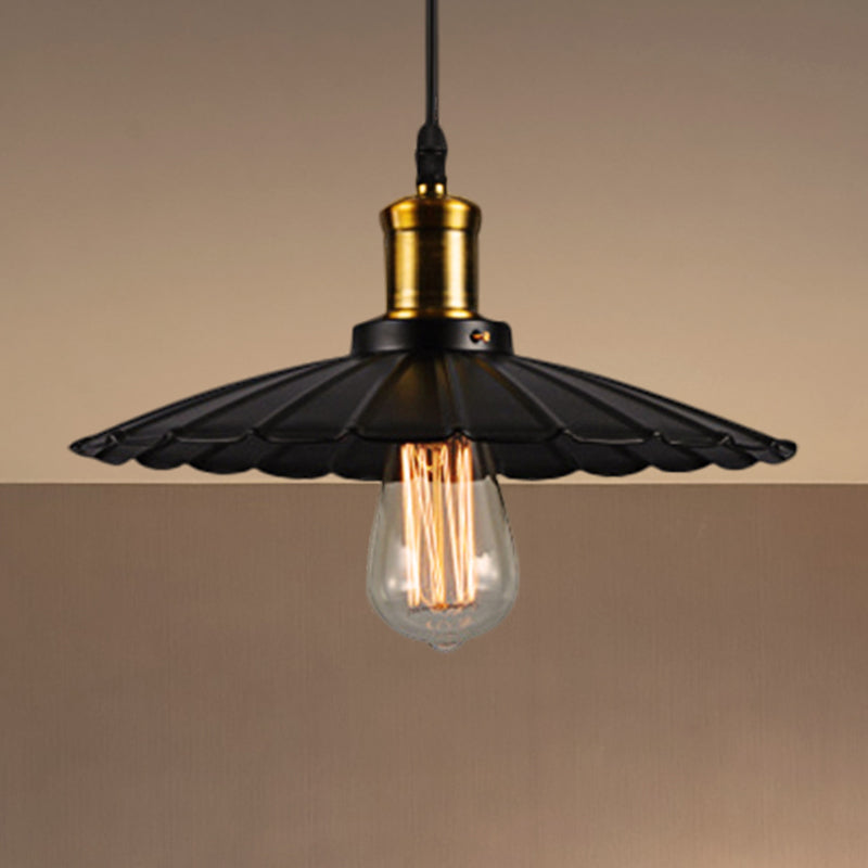 Lampe suspendue industrielle festonnée de 14 