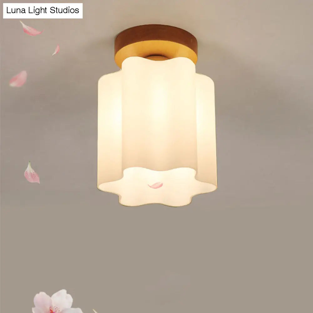Minimalizm 1-żarówkowa drewniana lampa sufitowa do montażu podtynkowego na korytarz - mleczno-szklana pryzmatyczna lampa sufitowa z motywem kwiatowym