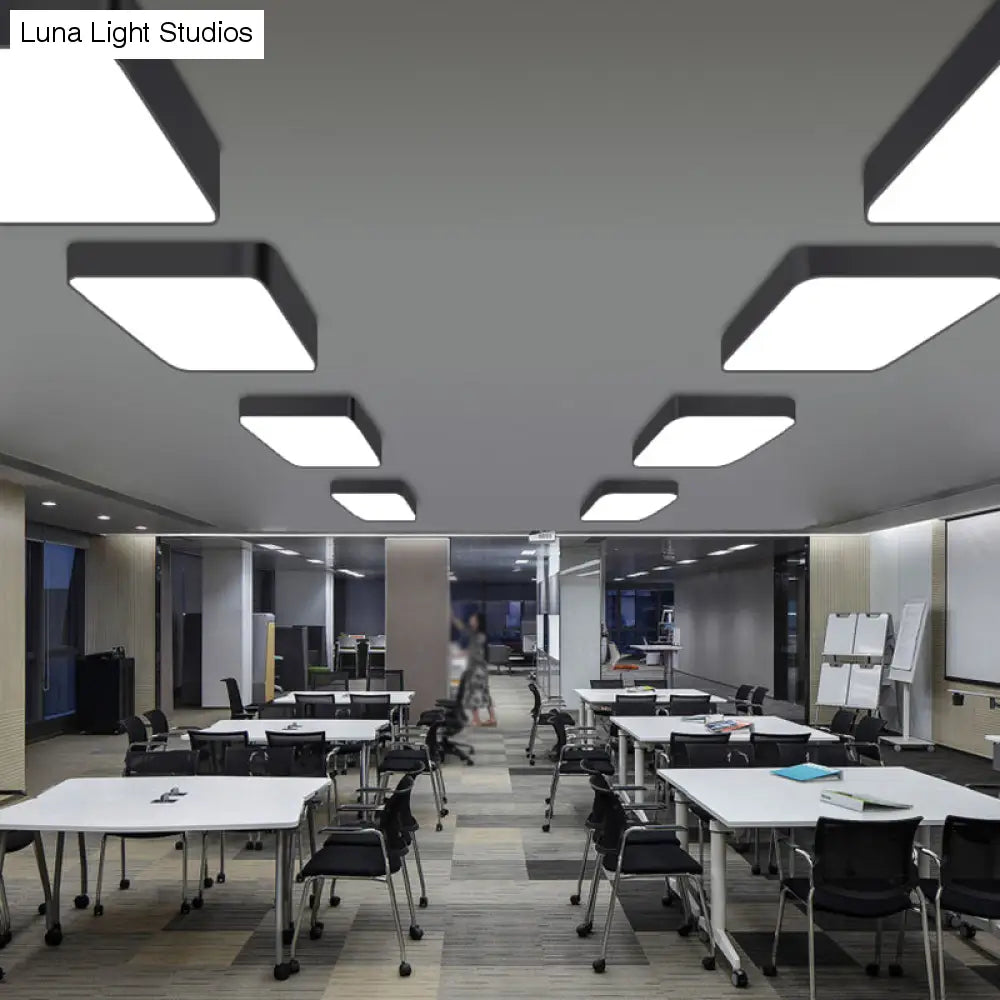 Stijlvolle kantoorverlichting: Nordic Black Square LED-plafondlamp met metalen inbouwmontage