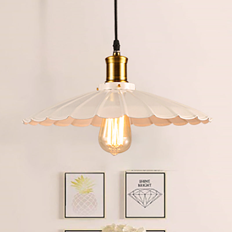 Lampe suspendue industrielle festonnée de 14 