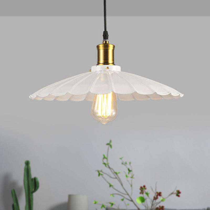 Lampe suspendue industrielle festonnée de 14 