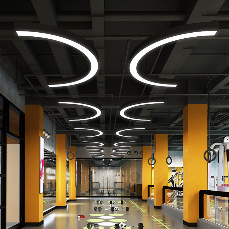 Lampada a sospensione da palestra a forma di arco Lampada da soffitto a sospensione a LED contemporanea in metallo in nero