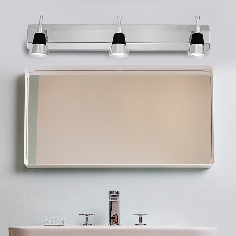 Lámpara de tocador cónica modernista: lámpara de pared para baño de 2/3 luces en aluminio con iluminación blanca cálida