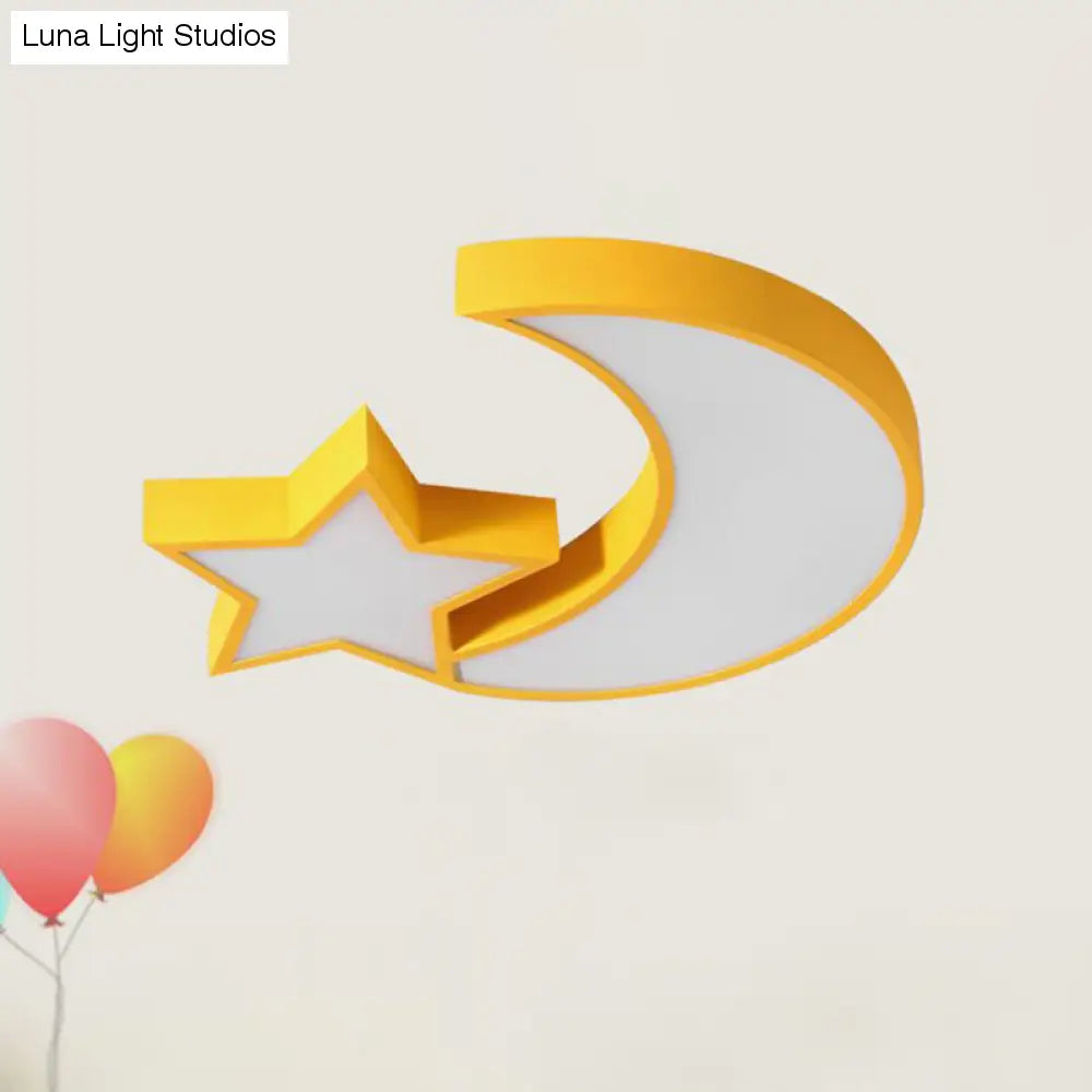 Ein himmlischer Glanz für Kinder: LED-Unterputz-Deckenleuchte aus Acryl mit Stern und Mond