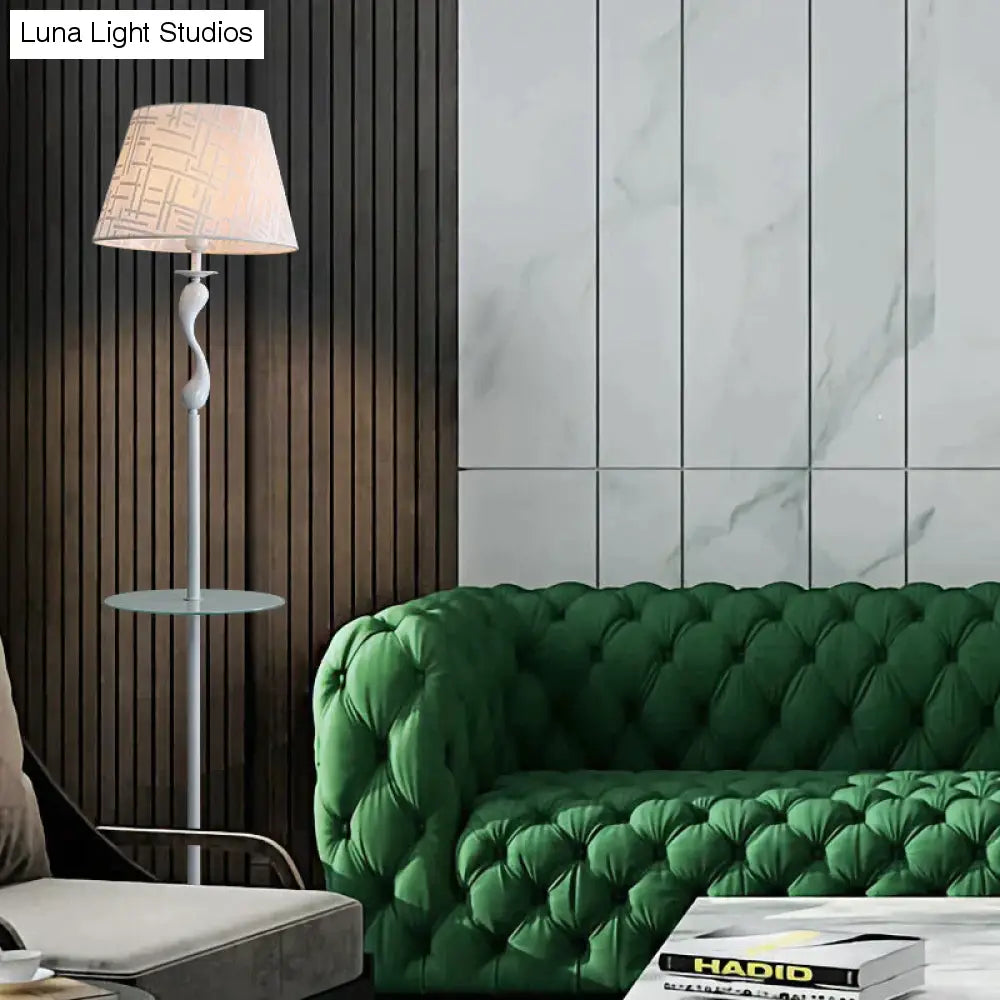 Salon moderne lampadaire créatif chambre étude lampadaire Vertical élégant maison salon lampadaire LED