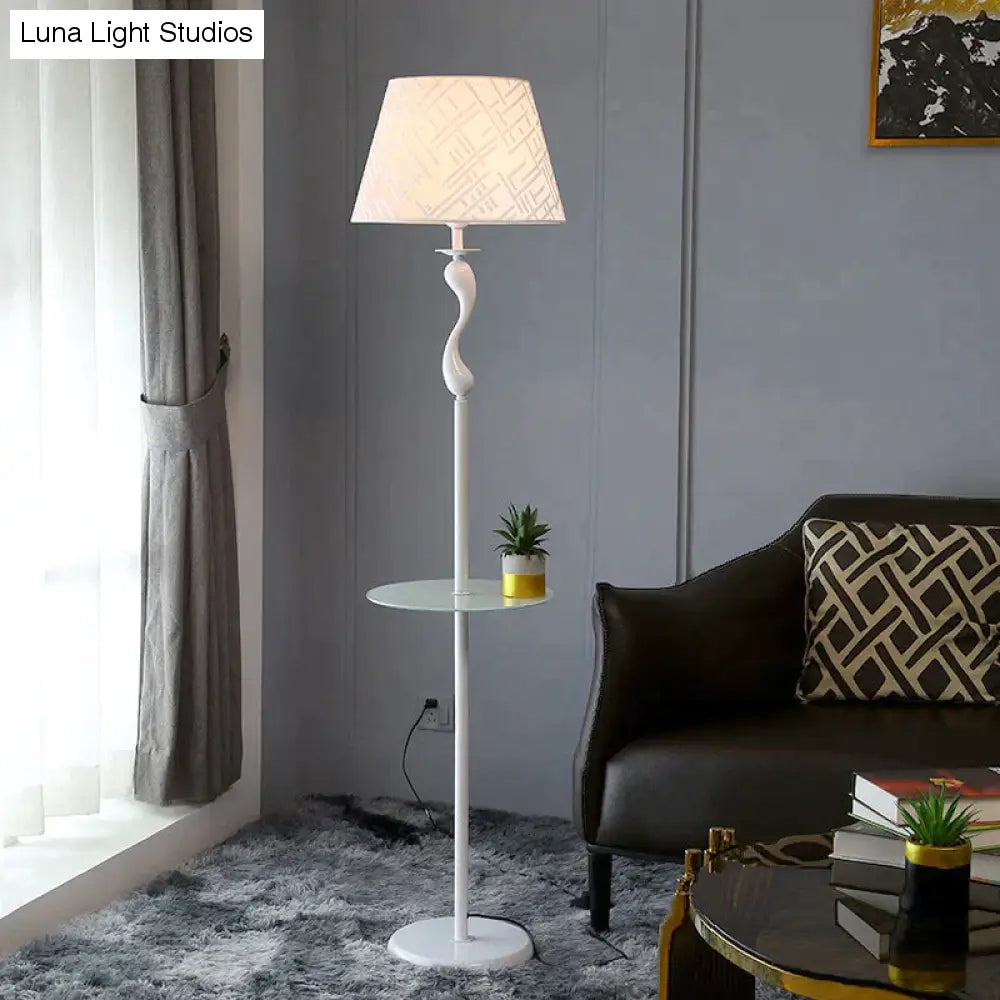 Salon moderne lampadaire créatif chambre étude lampadaire Vertical élégant maison salon lampadaire LED