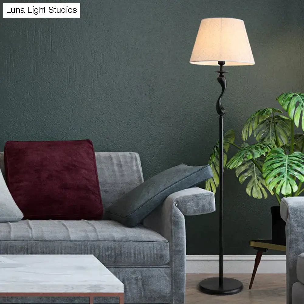 Salon moderne lampadaire créatif chambre étude lampadaire Vertical élégant maison salon lampadaire LED