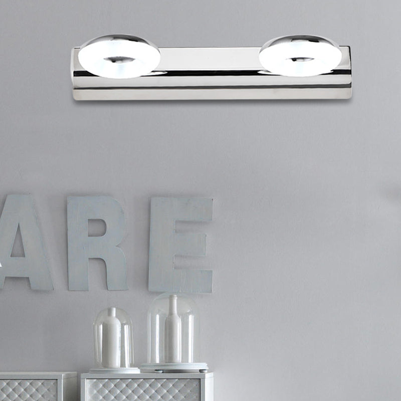 Lámpara de tocador de pared para baño de 2/3 cabezales con pantalla acrílica - Acabado plateado, iluminación blanca cálida