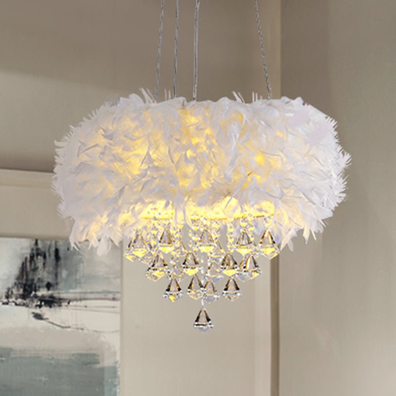 Lampada a sospensione romantica con piume e decorazioni in cristallo: lampada a sospensione per sala da pranzo a tamburo bianco