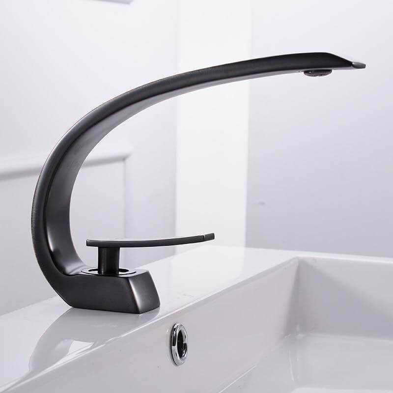 HydroBliss - Robinet de salle de bain à col de grue