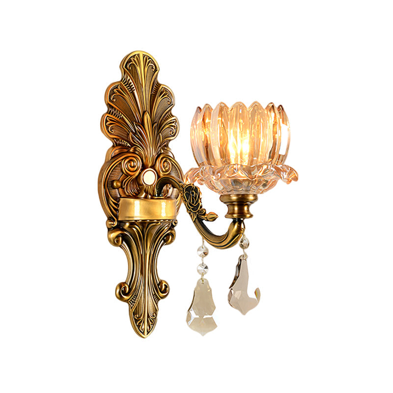 Vintage-Wandleuchte aus Messing mit klarem Glasschirm – Mid-Century-Blumendesign, 1/2-flammige Wandleuchte