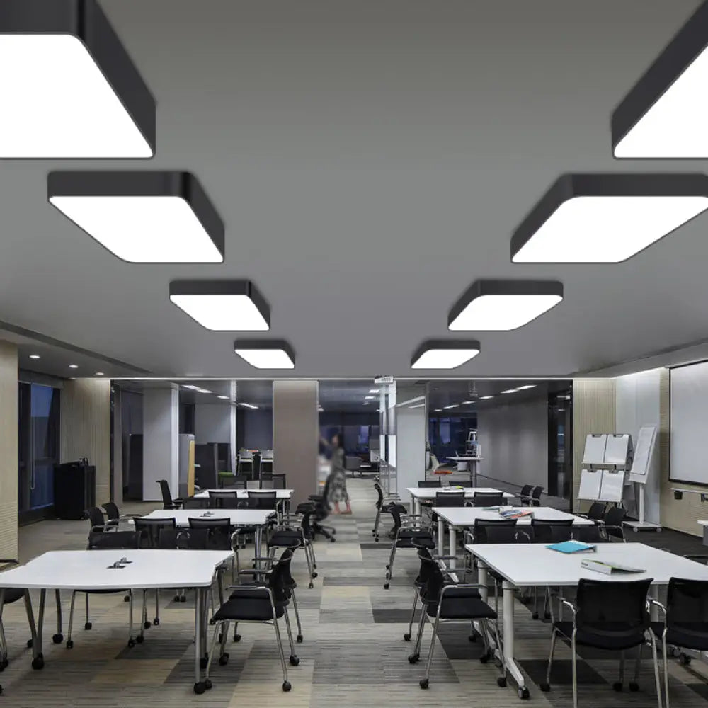 Stijlvolle kantoorverlichting: Nordic Black Square LED-plafondlamp met metalen inbouwmontage
