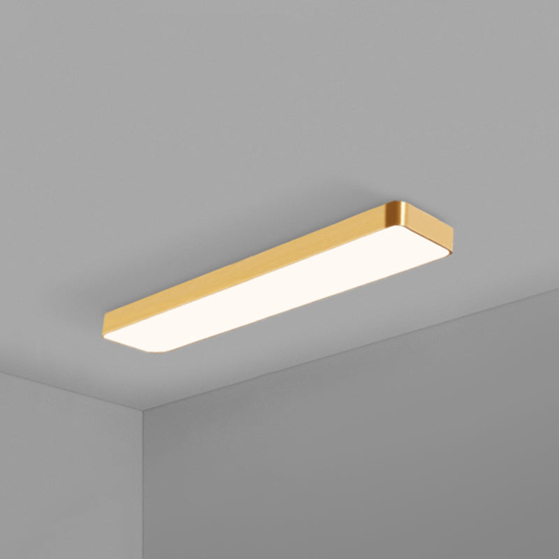 Prosta metalowa lampa sufitowa LED ze złotym wykończeniem - idealna do biur