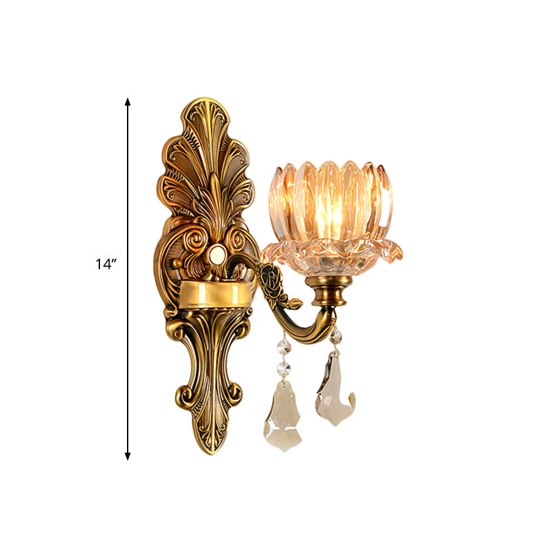 Vintage-Wandleuchte aus Messing mit klarem Glasschirm – Mid-Century-Blumendesign, 1/2-flammige Wandleuchte