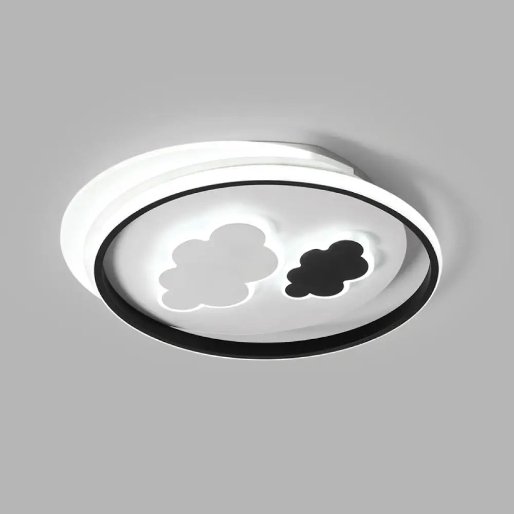 Zeitgenössische wolkenförmige Deckenleuchte für Kinderzimmer in Schwarz-Weiß