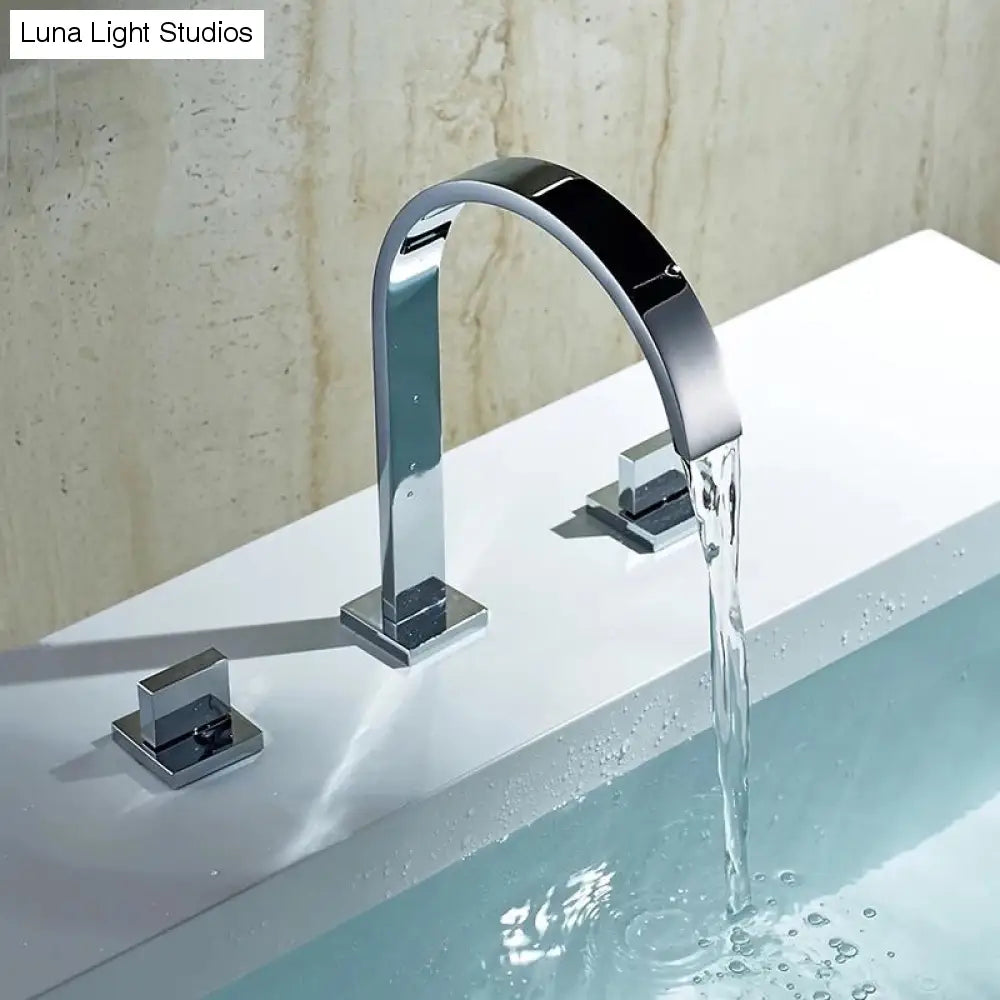 HydroBliss - Moderne badkamerkraan met dubbele handgreep