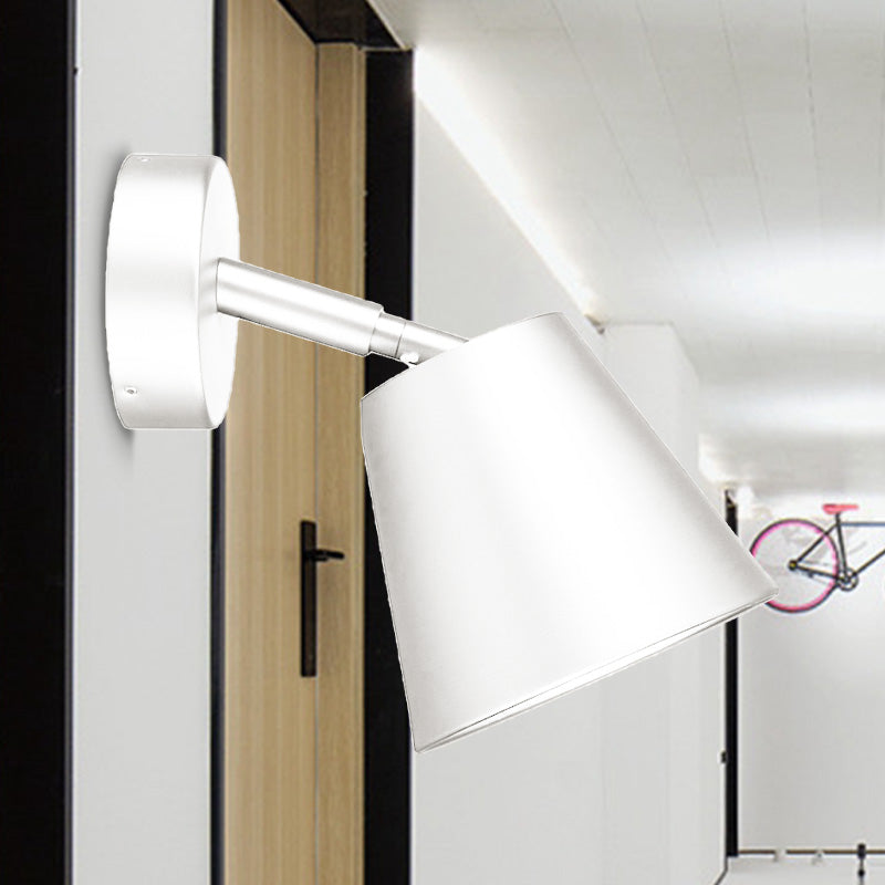 Taps toelopende LED-badkamerwandkandelaar - Minimalistisch metalen ontwerp - 1 kop - Wit/Chroom
