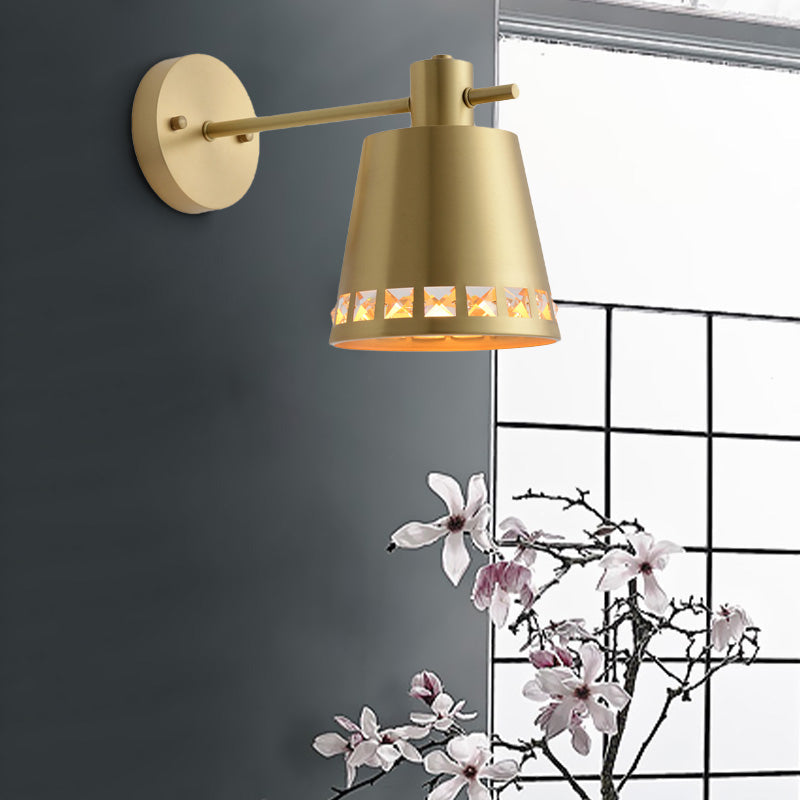 Moderne koperen wandkandelaar met tonvormige kap – badkamerwandlamp met 1 lamp