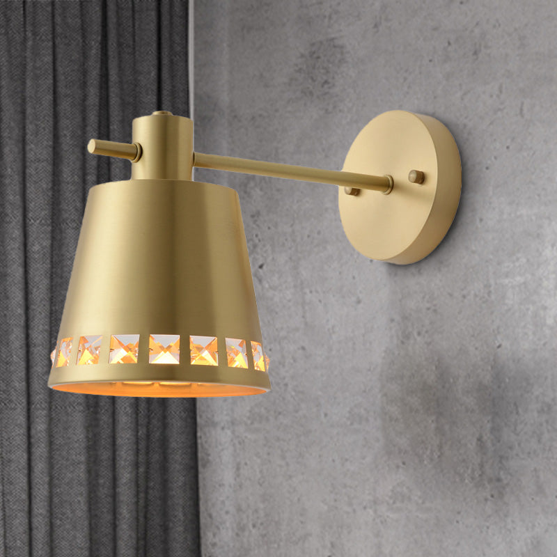 Moderne koperen wandkandelaar met tonvormige kap – badkamerwandlamp met 1 lamp