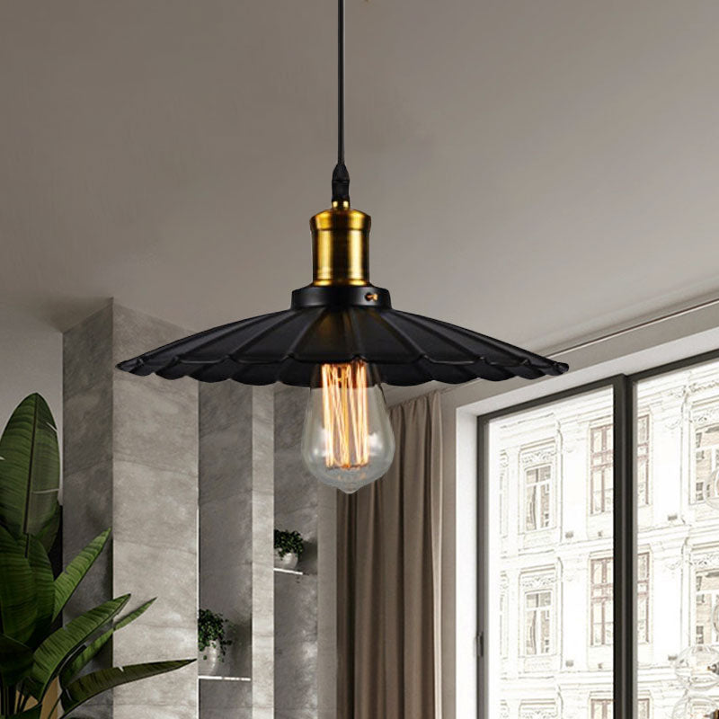Lampe suspendue industrielle festonnée de 14 