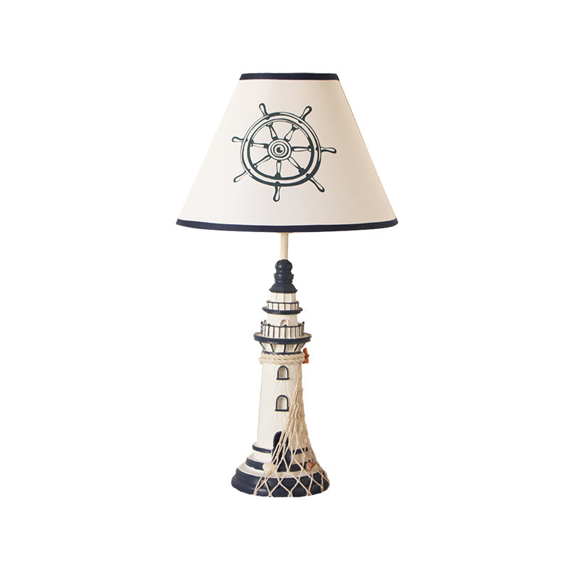 Lampe de table de chevet conique blanche pour enfants – Éclairage de table en tissu à 1 lumière avec base de gouvernail/phare