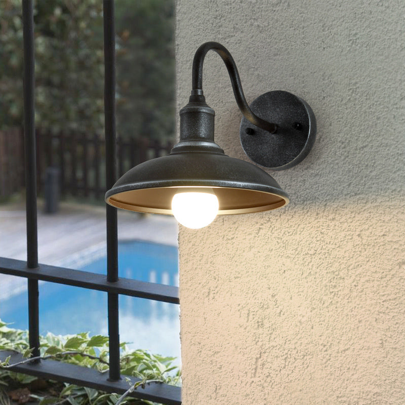Vintage Aged Silver/Antique Brass Outdoor Wall Lamp with Metal Shade