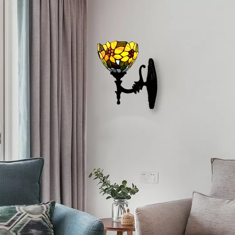 Rustieke Tiffany wandgemonteerde bloemlamp - veelkleurig voor gangen