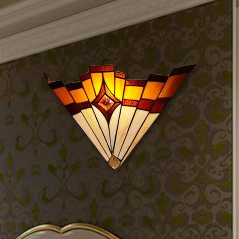Mission Style glas-in-lood wandkandelaar: driehoekig ontwerp, binnenverlichting voor gangen